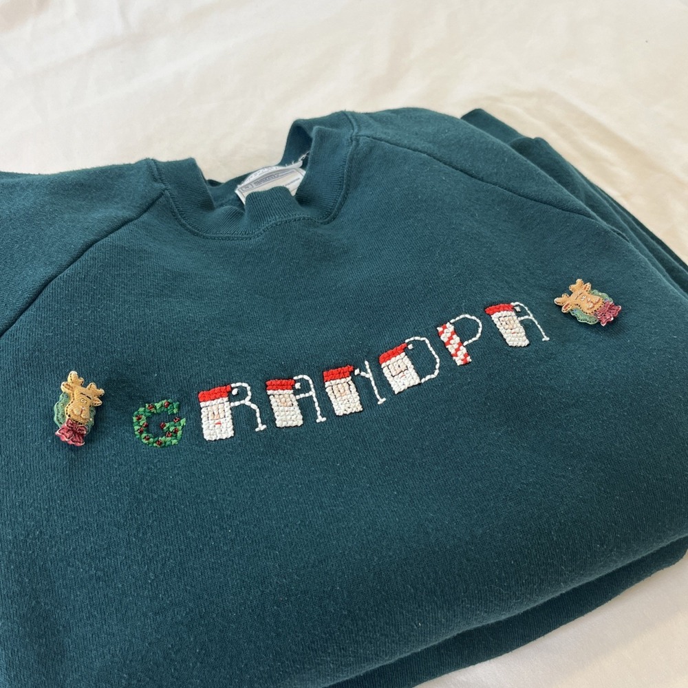 Vintage Hanes Christmas Sweatshirt Grandma Grandpa Graphic Crewneck XL Green - Picture 10 of 10